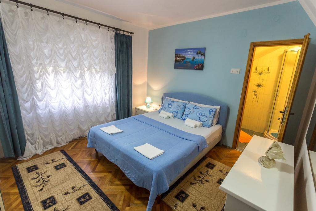 Adriana Apartments แฮร์เซ็ก-โนวี ภายนอก รูปภาพ